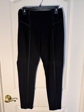 Lysse Black Ponte Leggings with Contour Seams